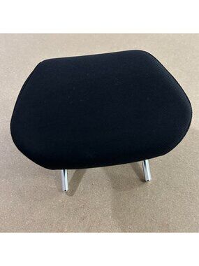 2013 Hyundai Black Head Rest (Taken from Accent Hatchback / 4 Door) Headrest EUC